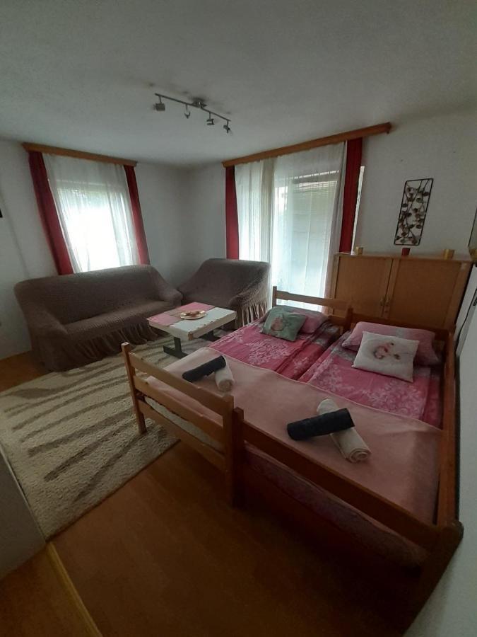 Sleep & Fly - Sarajevo Airport Apartment Saraievo Exterior foto